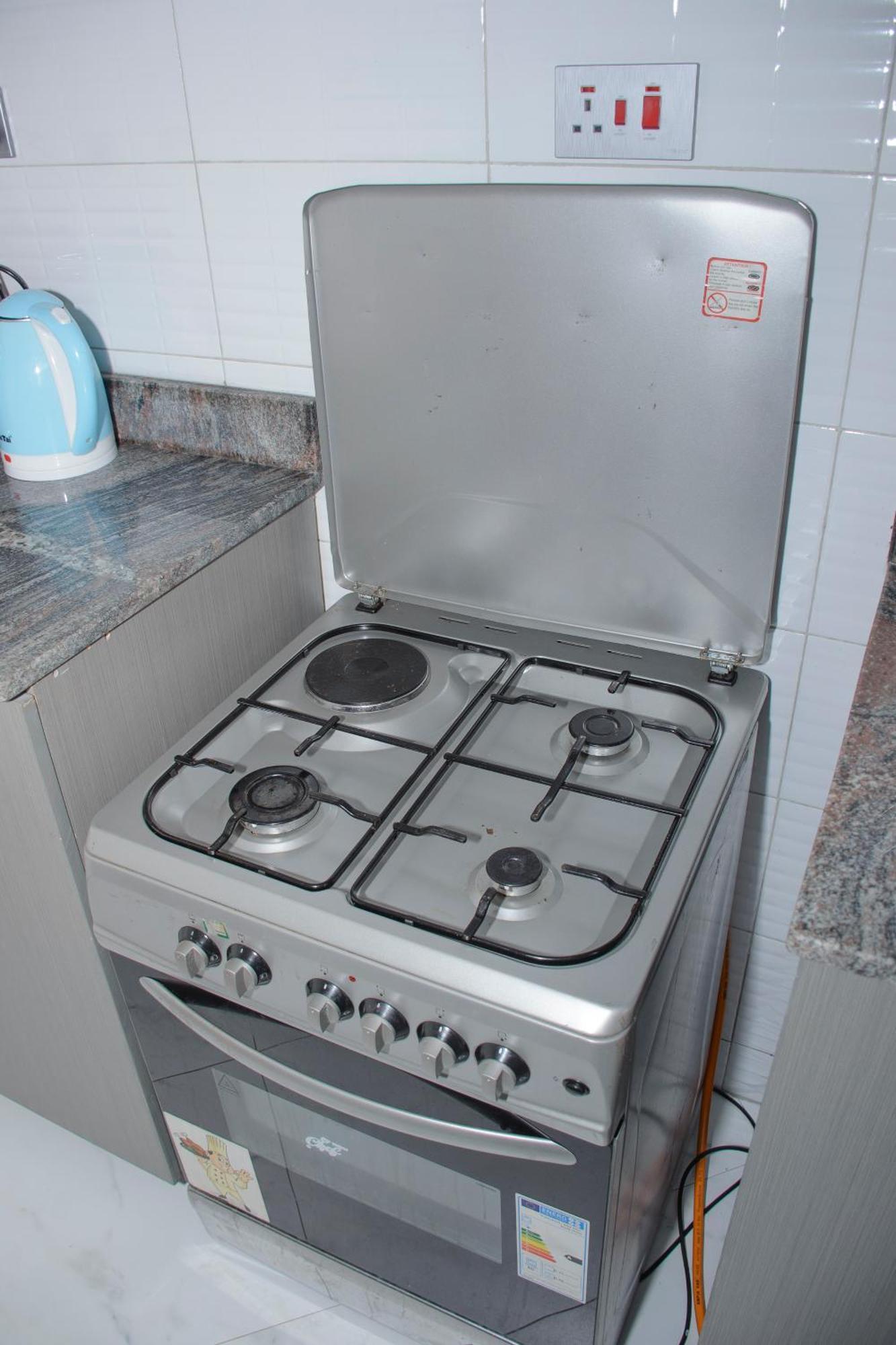 Cozy I, 1 Bedroom Kyanja Appartement *
