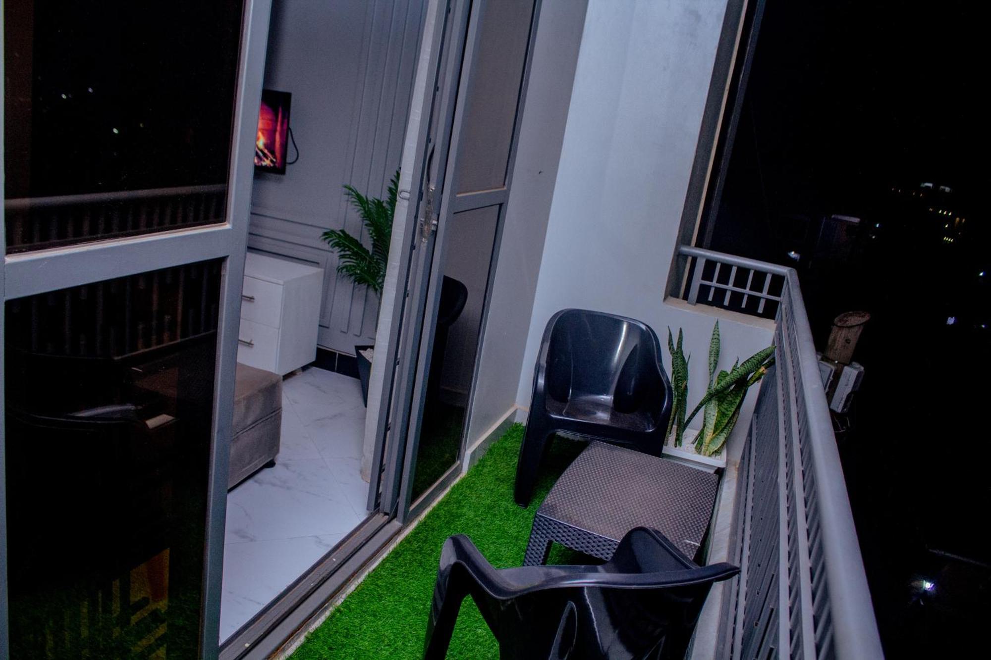 Cozy I, 1 Bedroom Kyanja * Kampala
